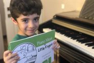 کتاب «پیانو برای انگشتان کوچک» منتشر شد